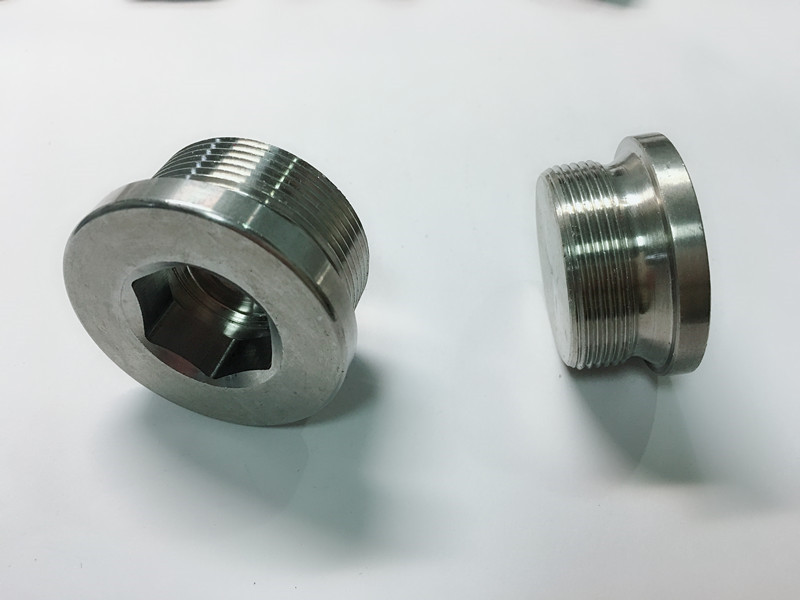 eritellimusel valmistatud roostevabast terasest rõngaspolt ss võtmehoidjaga